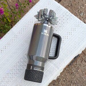 NIB Limited Edition! Stanley Midnight Glitz 40oz Tumbler + Custom Bow/Boot